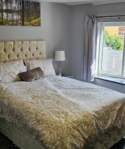Oxford Road Apartment