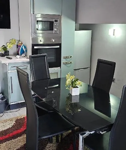 Oxford Road Apartment